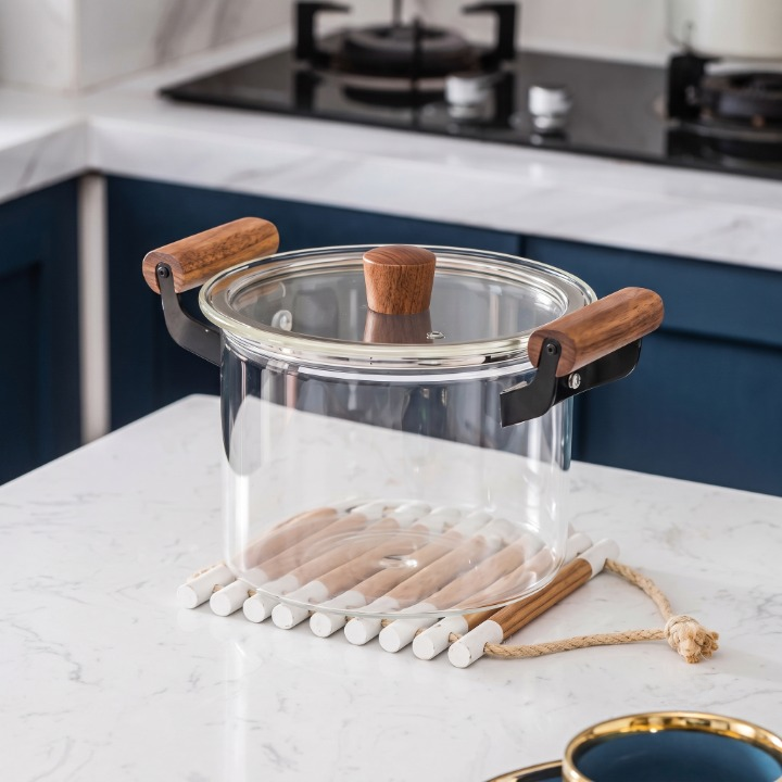 Transparent Glass Cooking Pot With Wooden Handle – 6.5L