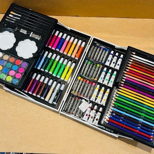 145 Pieces Briefcase Art Set