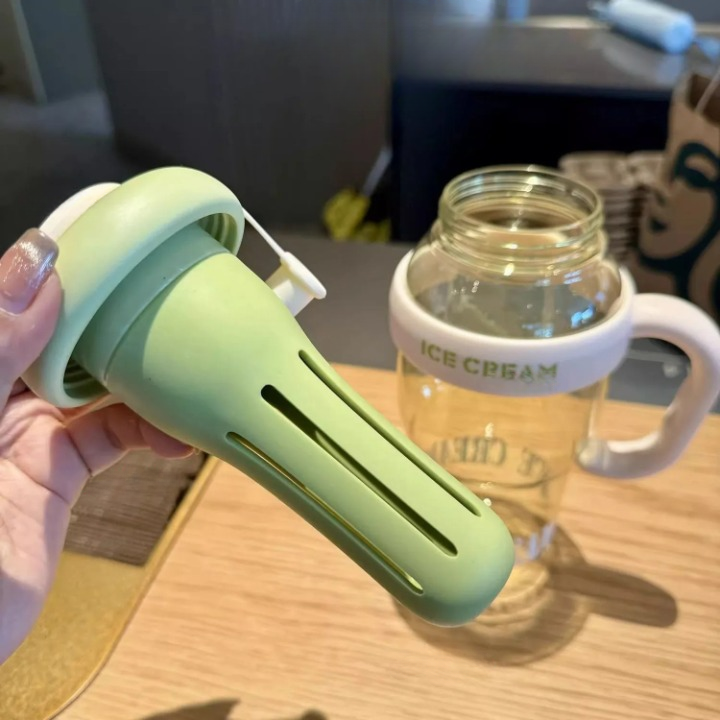 Plastic Water Bottle With Lid And Straw