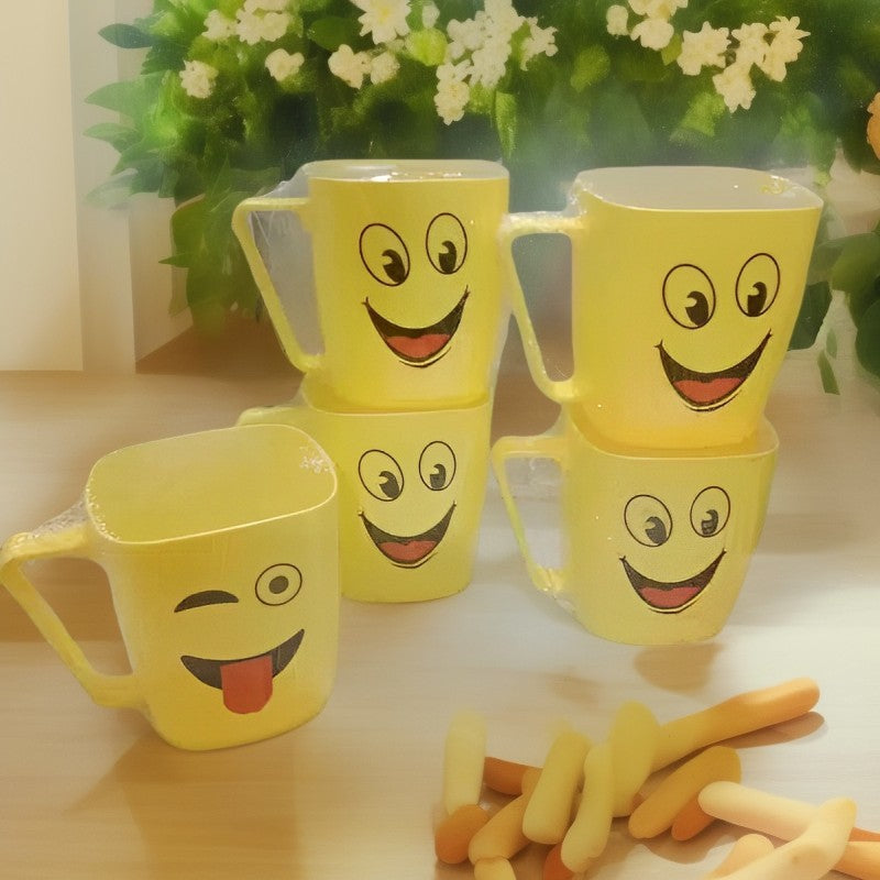 1 pc SMILEY CHARACTER PRINTED KIDS' PLASTIC MUG