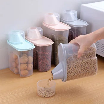 Pulse Container with Measuring Cup