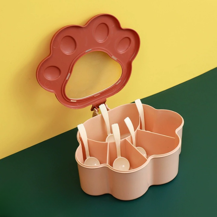 Cat claw seasoning box with spoon