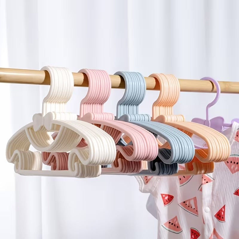 6PCs Plastic Kids Clothes Hanger Set