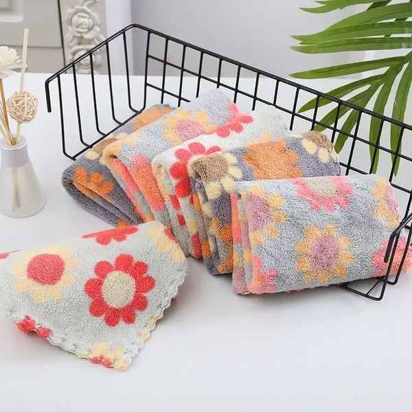 5PCs Soft Water Absorbent Cleaning Cloth (Random Print)