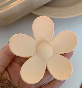 Lovely Flower Design Hair Clip