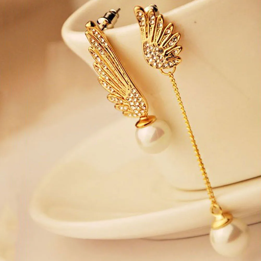 Luxurious Asymmetrical Wings Pearl Drop Earrings