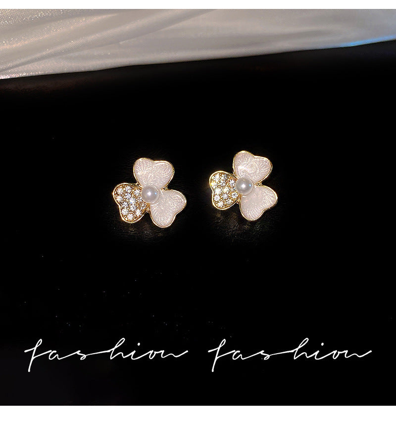 Stud Pearl Flower Earrings
