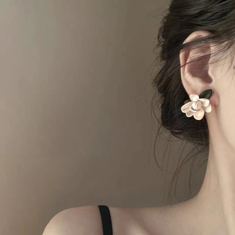 Fashion Flower Stud Earrings