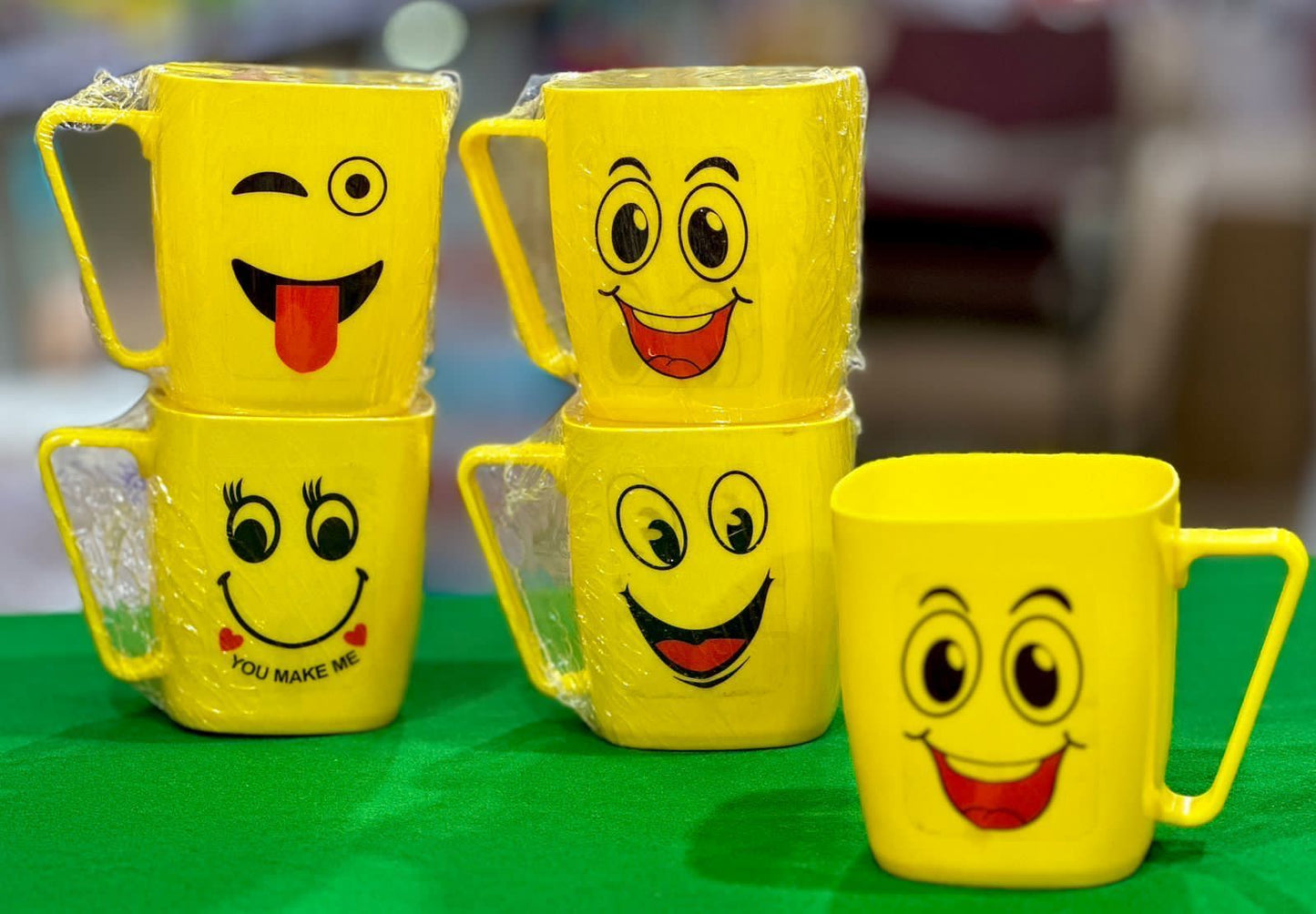 1 pc SMILEY CHARACTER PRINTED KIDS' PLASTIC MUG