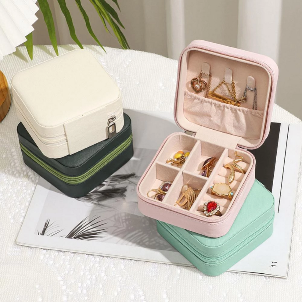Jewelry Travel Organizer,Portable Small Jewelry Boxes Traveling Essent ...