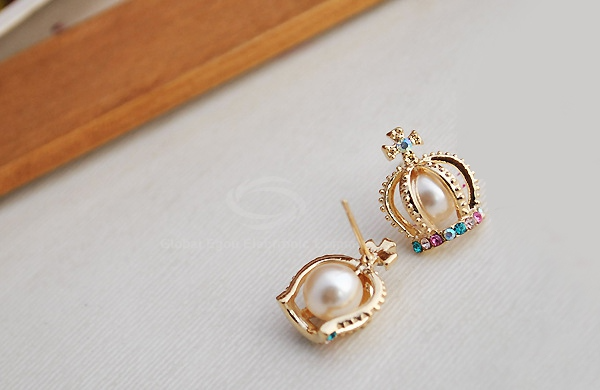 Colorful Mini Crown Shape Earrings